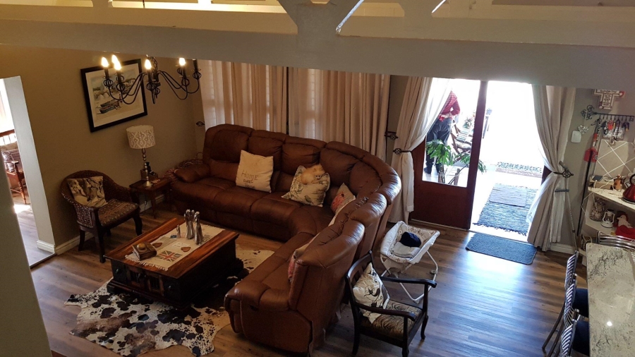 4 Bedroom Property for Sale in Jeffreys Bay Central Eastern Cape